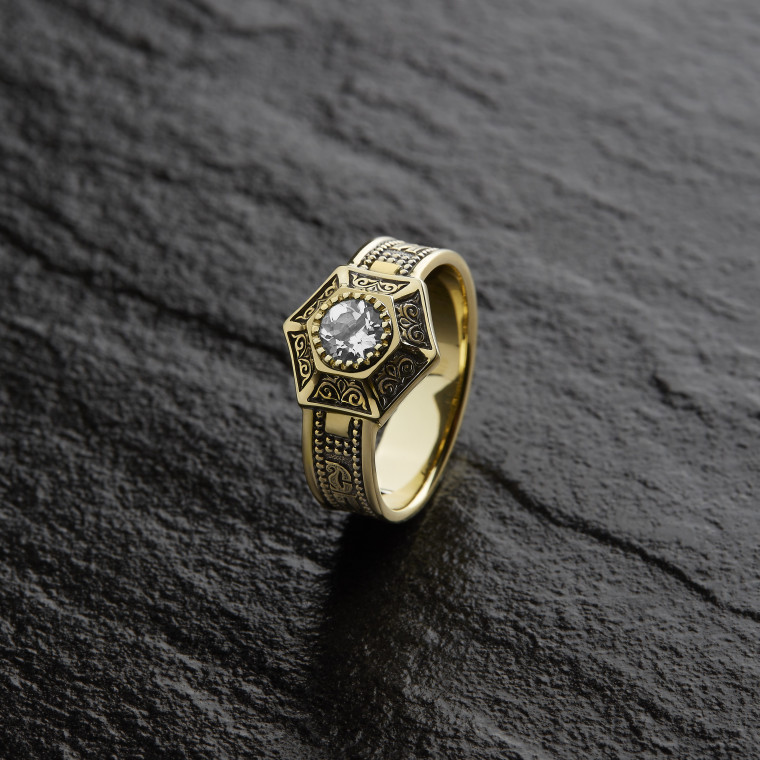 Protective signet ring bearing the words of the ‘Save and Protect’ prayer