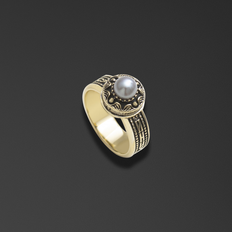 Protective signet ring bearing the words of the ‘Save and Protect’ prayer